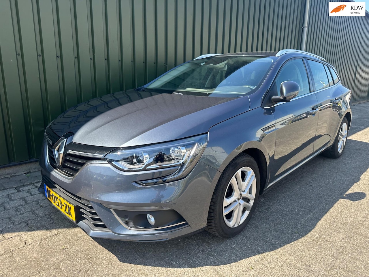 Renault Mégane Estate - 1.3 TCe Limited 1.3 TCe Limited Nieuwe APK - AutoWereld.nl
