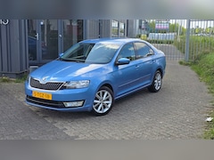 Skoda Rapid - 1.4 TSI Greentech Elg Busi AUTOMAAT
