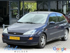 Ford Focus - 1.6-16V Trend/Airco/Automaat/Trekhaak/LeesTekst