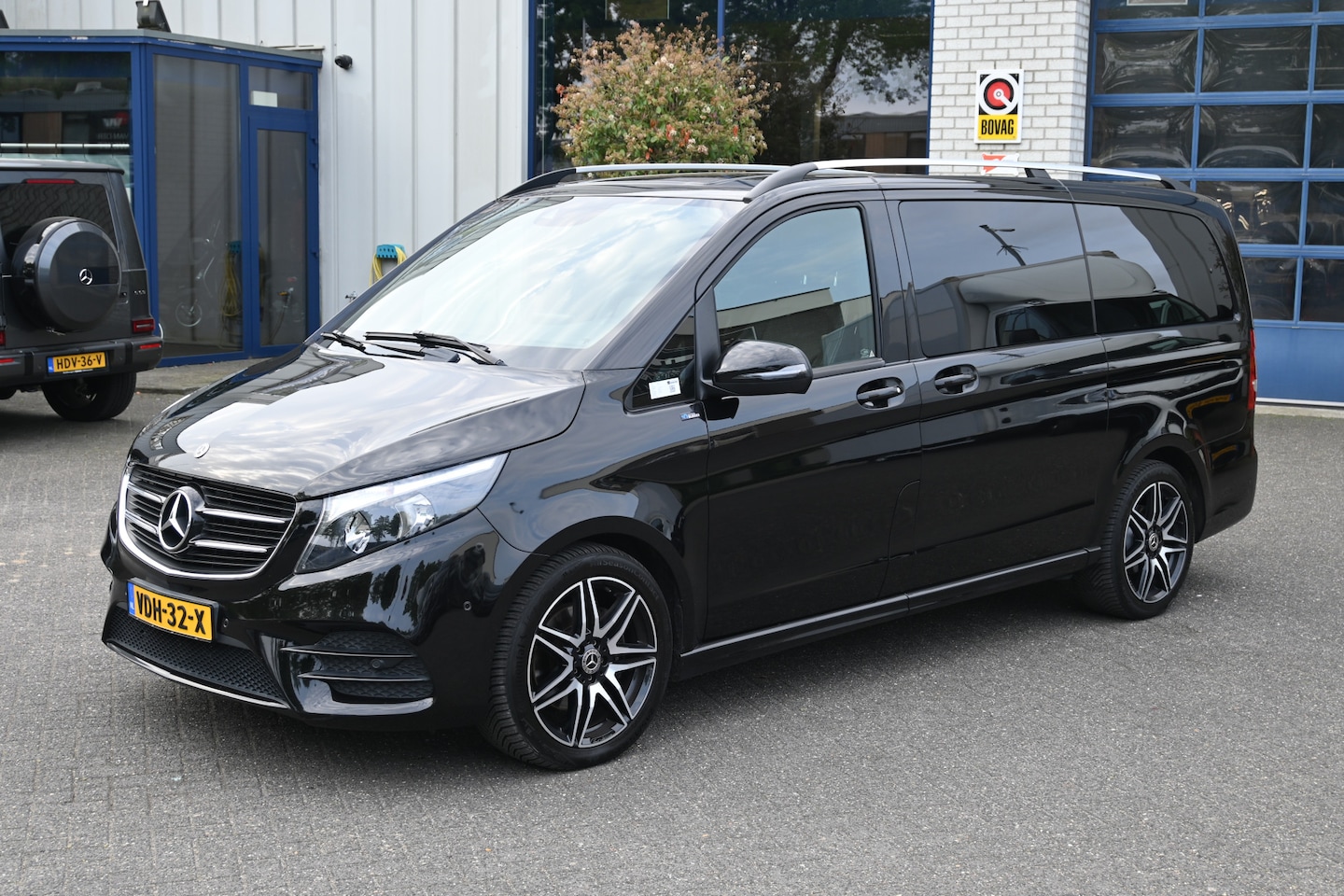 Mercedes-Benz V-klasse - 250d AMG L2 DC Edition Leder, Navigatie met camera, 2500 kg Trekhaak - AutoWereld.nl
