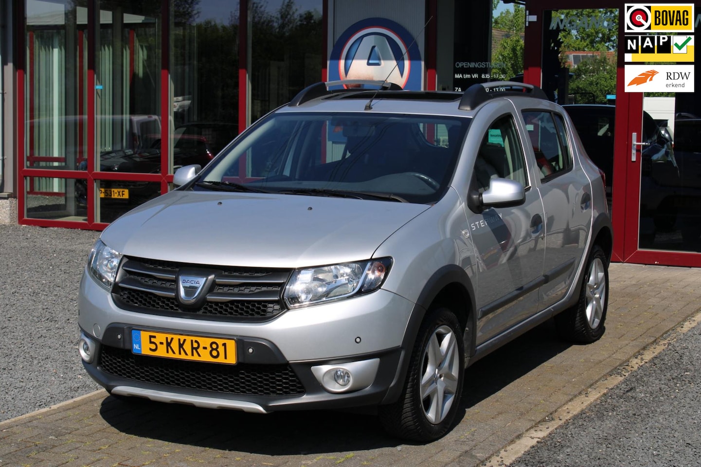 Dacia Sandero Stepway - 0.9 TCe NAVI STOEL VERW LEER PDC LEASE V.A. 68.- P/M - AutoWereld.nl