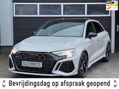 Audi RS3 - SPORTBACK 2.5 TFSI RS 3 quattro Keramische Schijven, HUD, Pano, Carbon, Vol Opties