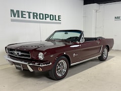 Ford Mustang Convertible - 260 M1005