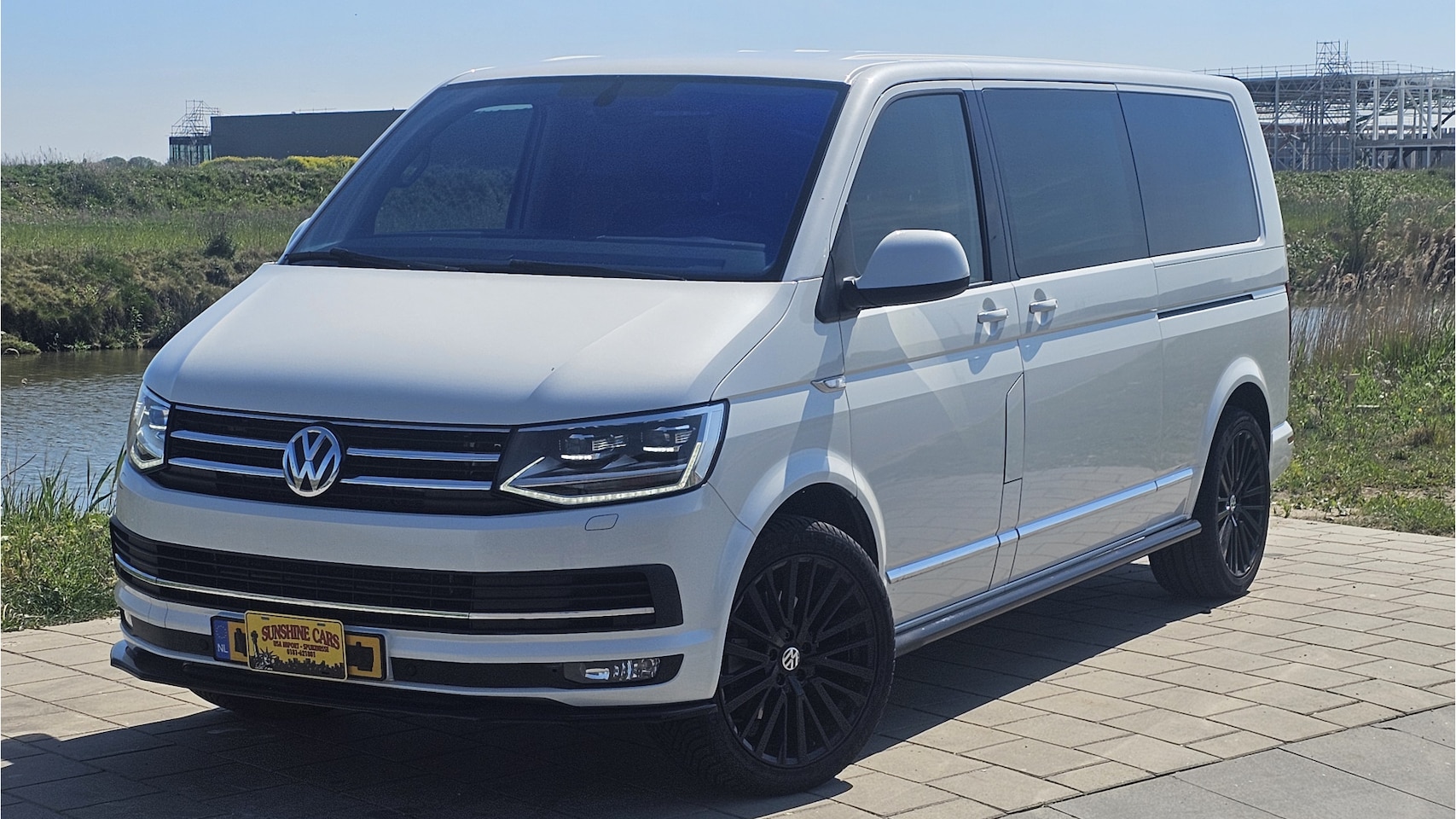 Volkswagen Transporter Caravelle - 2.0 TDI AUT./DSG 5 PERS.GRIJS KENT. TOPSTAAT!! - AutoWereld.nl