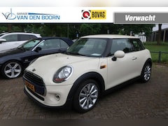 MINI Cooper - 1.5 COOPER, Stoelverwarming, Airco, etc