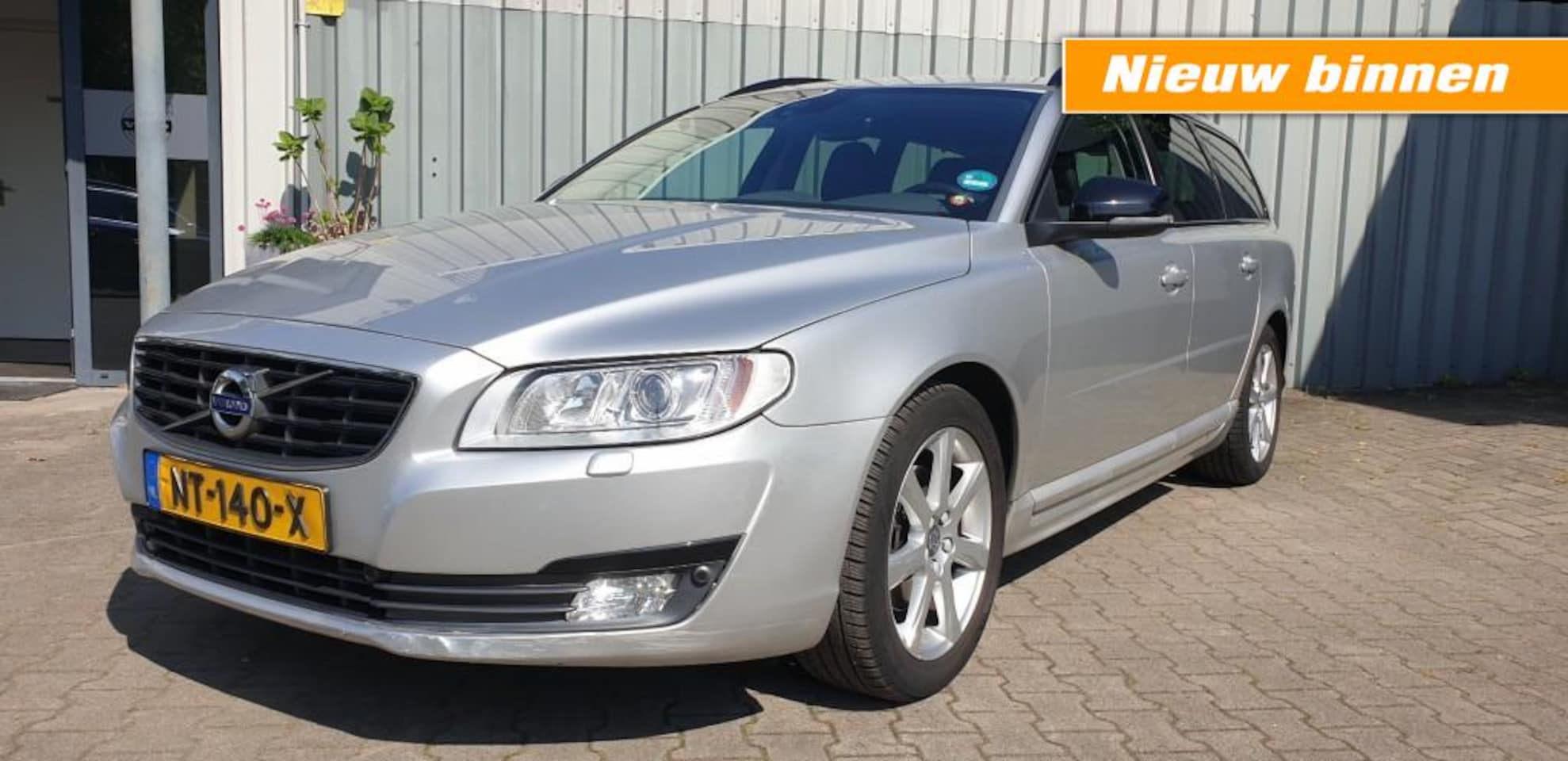 Volvo V70 - 2.0 D3 Dynamic Edition 2.0 D3 DYNAMIC EDITION - AutoWereld.nl