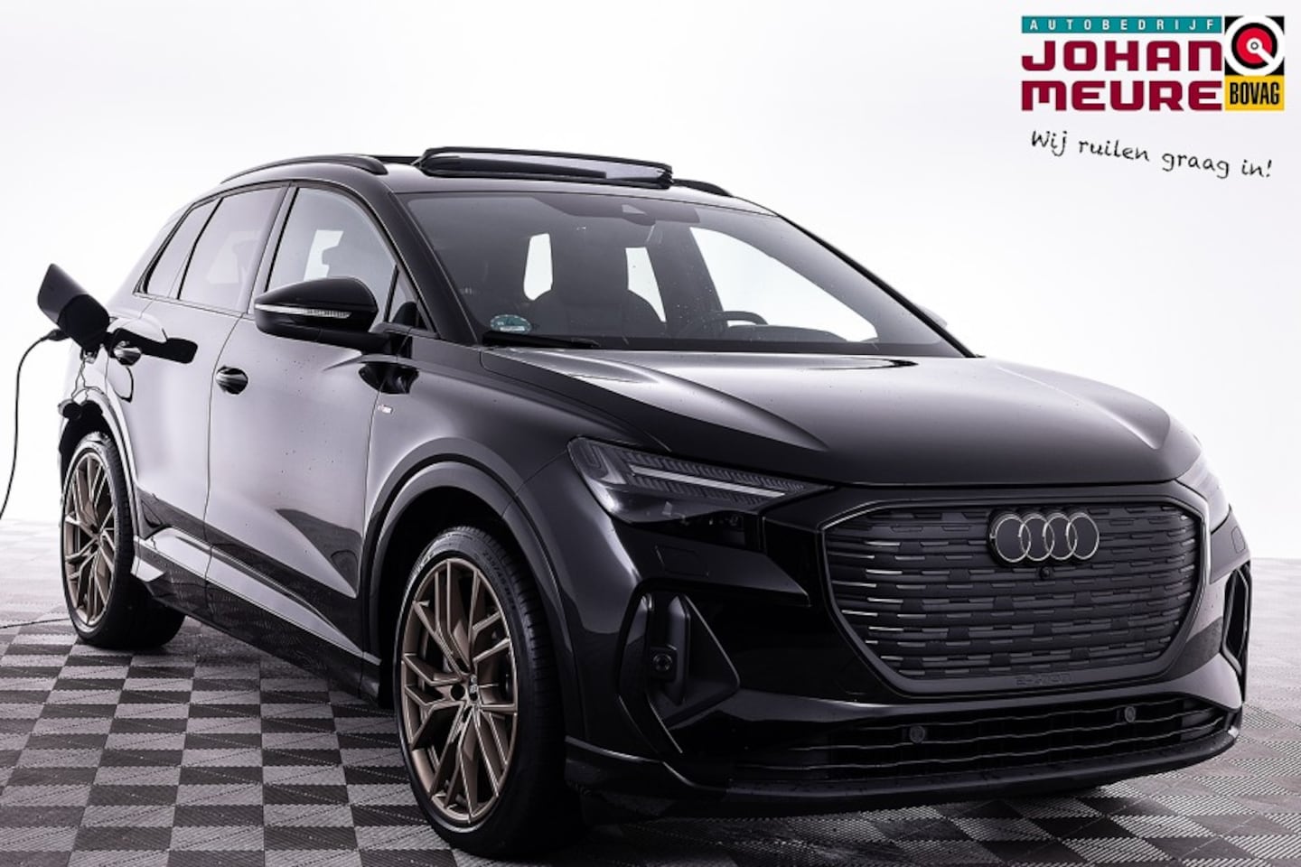 Audi Q4 e-tron - 45 Quattro S Edition 82 kWh | PANORAMADAK | SONOS Audio **5 MEI OPEN van 11u tot 17u** - AutoWereld.nl