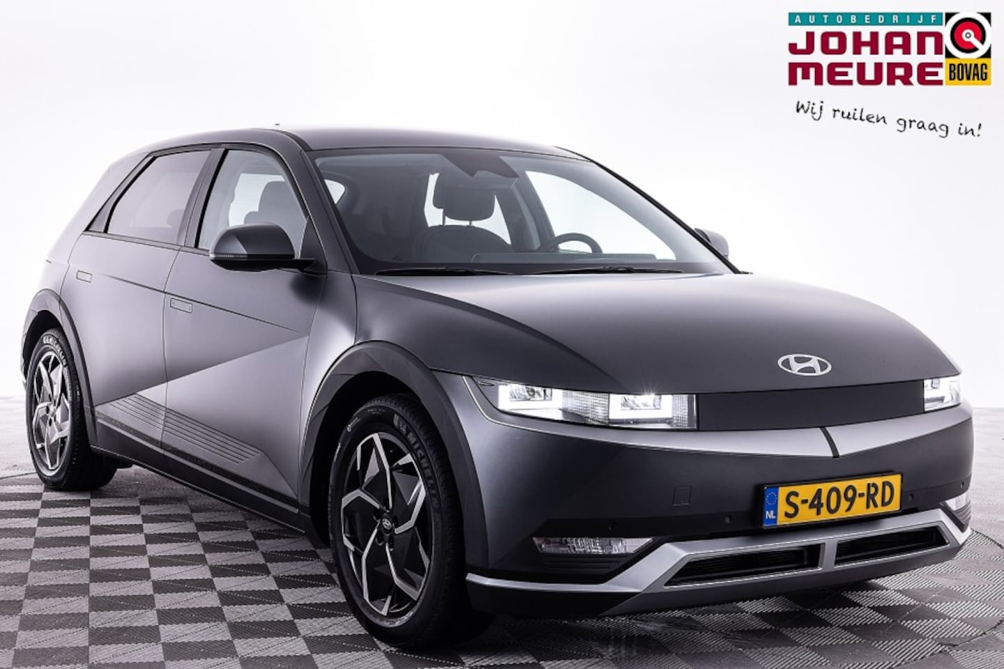 Hyundai IONIQ 5 - Connect+ 77.4 kWh LEER **5 MEI OPEN van 11u tot 17u** - AutoWereld.nl