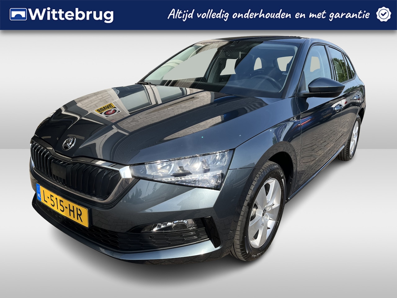 Skoda Scala - 1.0 TSI Ambition / BLUETOOTH/ SMARTLINK/ CRUISE/ 16" LMV/ ISOFIX/ AIRCO/ CARKIT/ LEDER STU - AutoWereld.nl