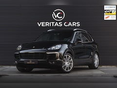 Porsche Cayenne - 3.6 S 420PK Pano|Bose Sound|Camera|Luchtvering|Trekhaak e.o