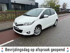 Toyota Yaris - 1.0 VVT-i Comfort Navigatie Airco Elektrisch-pakket Face-lift