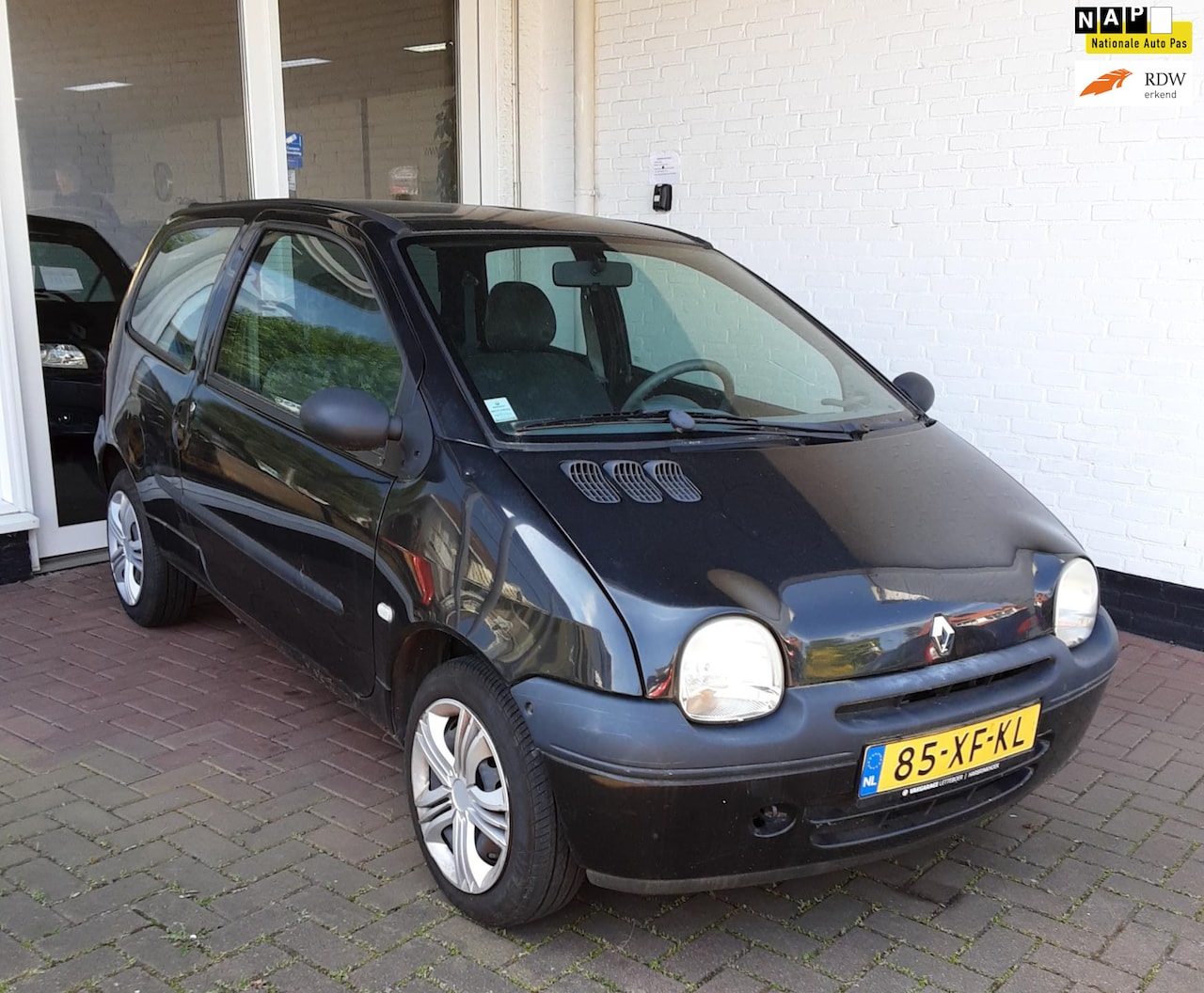 Renault Twingo - 1.2 Emotion *OPKNAPPER / VASTE PRIJS* - AutoWereld.nl