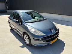 Peugeot 207 - 1.4-16V X-line