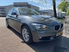 BMW 1-serie - 116i 5deurs Business Automaat Airco, Navigatie Nette Auto
