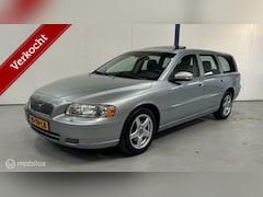 Volvo V70 - 2.4 Edition II AUTOMAAT / NL-AUT0 / DEALER HISTORIE
