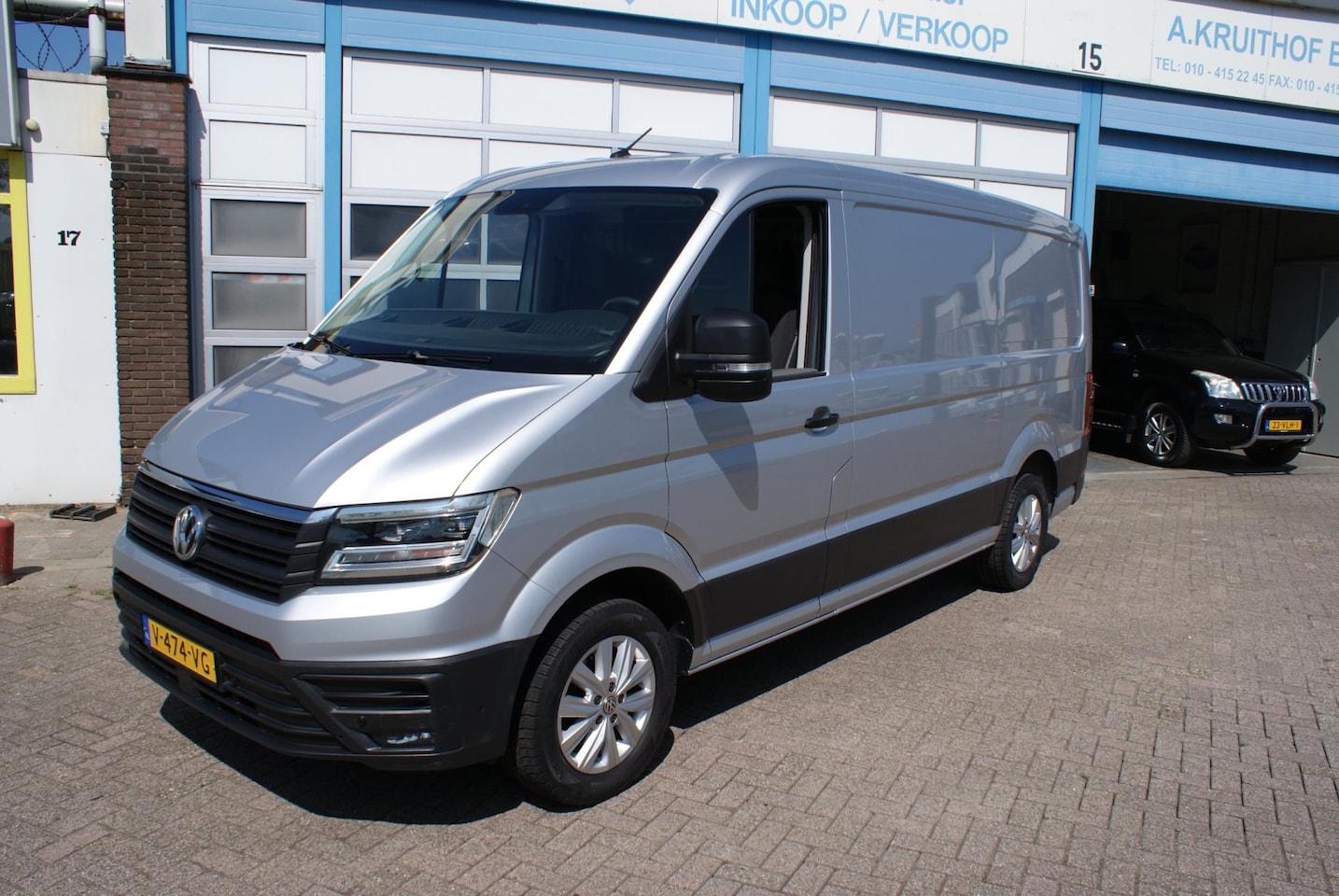 Volkswagen Crafter - 30 2.0 TDI L3H2 Highline automaat - AutoWereld.nl