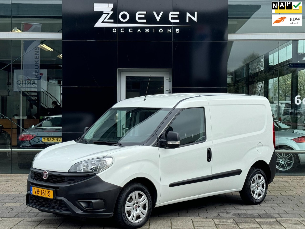 Fiat Doblò Cargo - 1.3 MJ L1H1 Actual 1.3 MJ L1H1 Actual - AutoWereld.nl
