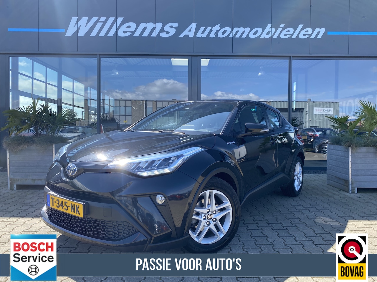 Toyota C-HR - 1.8 Hybrid Dynamic App Connect , Stoelverwarming, Navigatie - AutoWereld.nl