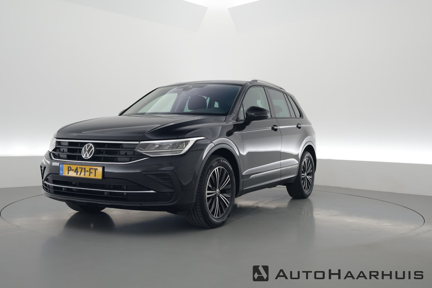 Volkswagen Tiguan - 1.5 TSI DSG 150pk | Navi | Camera | Travel Assist | Stoel- Stuurverw. | Dodehoekdet. - AutoWereld.nl