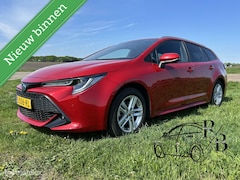 Toyota Corolla Touring Sports - 1.8 Hybrid Business Plus AUTOMAAT