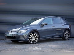 Volkswagen Golf - 1.5 TSI Style / Winterpack / Navi / Carplay / PDC