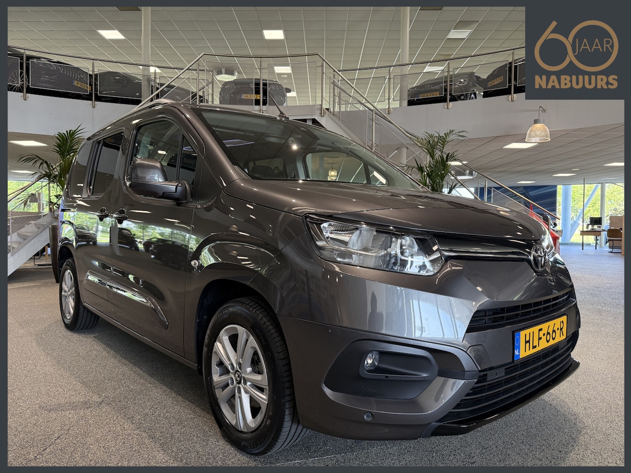 Toyota ProAce City Verso - 1.2 Turbo Dynamic 5p, Panorama, Camera, Navi - AutoWereld.nl