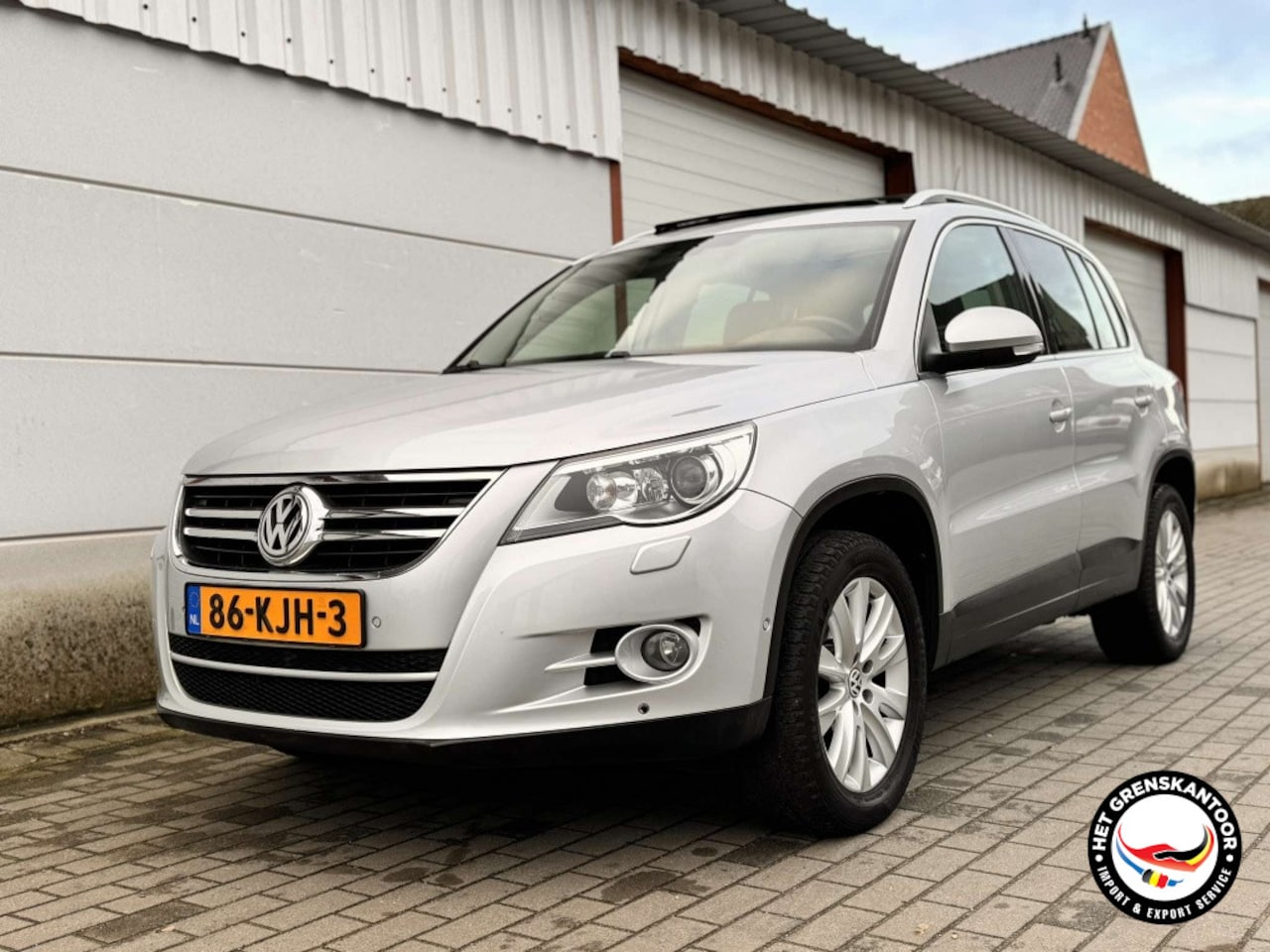 Volkswagen Tiguan - 2.0 TSI Sport & Style - 4Motion - AutoWereld.nl
