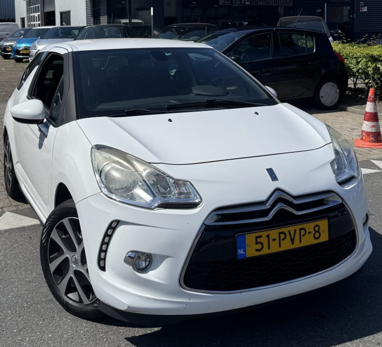 Citroën DS3 - 1.6 e-HDi Navi|Clima So Chic 2011 - AutoWereld.nl