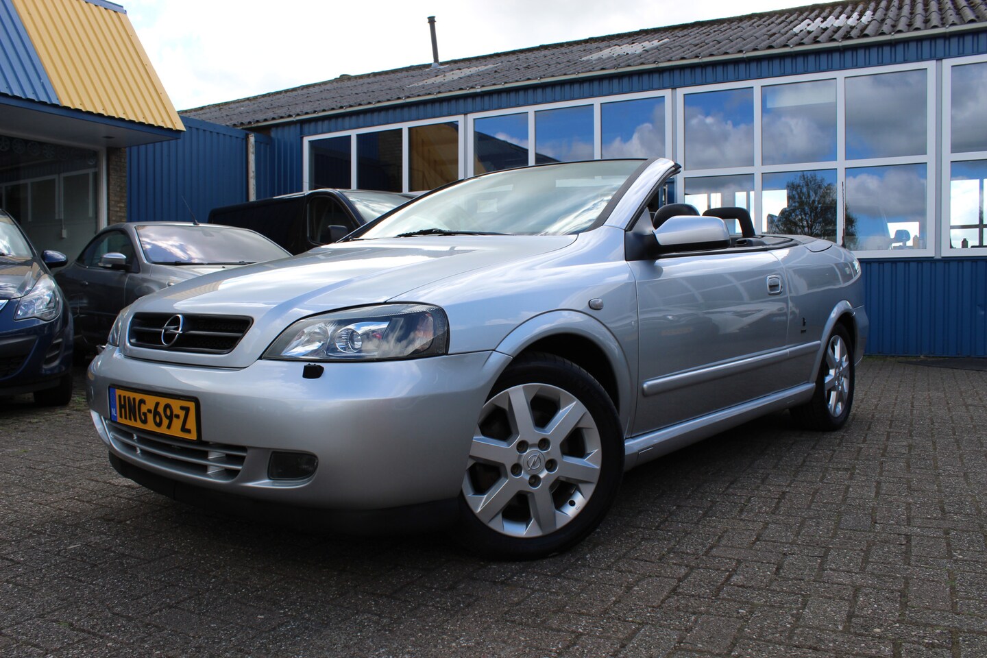 Opel Astra Cabriolet - 2.2-16V "Bertone" Leder - Xenon - Cruise !!! 147 Pk - AutoWereld.nl