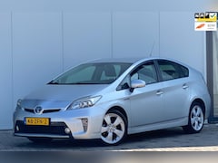 Toyota Prius - 1.8 Executive Business LEER STOELVERWARMING KEYLESS CAMERA NAVI