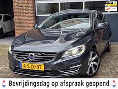 Volvo V60 - 2.4 D6 AWD Plug-In Hybrid Summum |Nap |Nette Staat |Apk