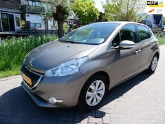 Peugeot 208 - 1.2 VTi 5-Deurs 98.000km Airco Cruise PDC Historie