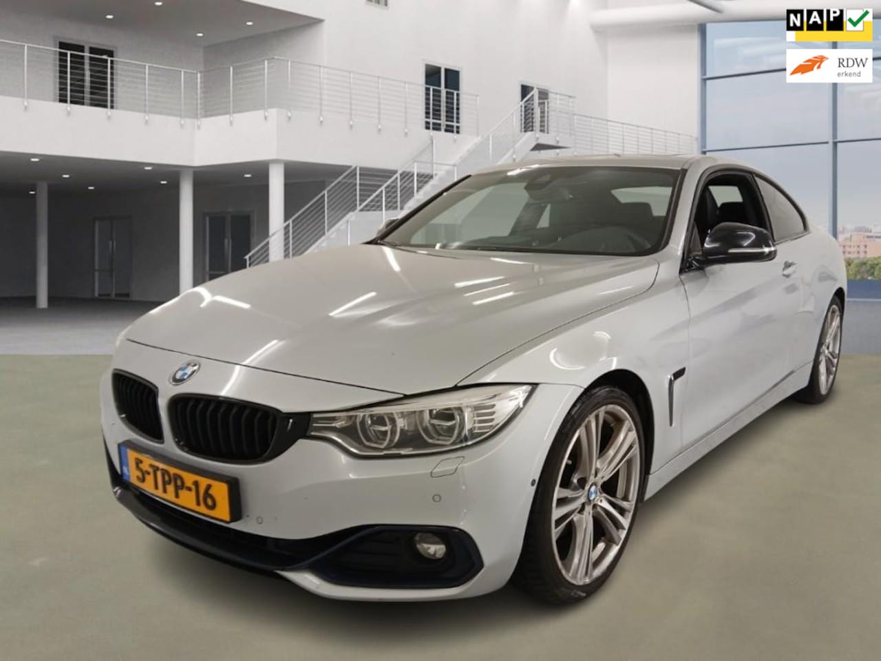 BMW 4-serie Coupé - 428i High Executive 428i High Executive - AutoWereld.nl