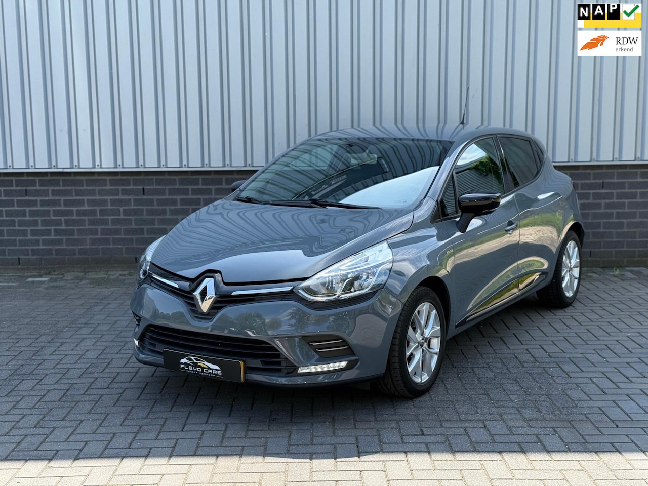 Renault Clio - 0.9 TCe Intens |Airco|Navigatie|Keyless|CruiseCtrl| - AutoWereld.nl
