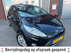 Ford Fiesta - 1.6 Ghia / Airco / 5DRS / NAP / LM