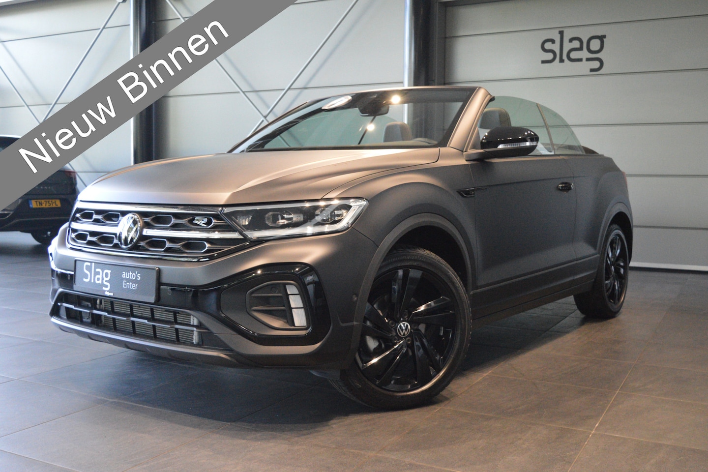Volkswagen T-Roc Cabrio - 1.5 TSI 3X R-Line Edition Grey leer camera trekhaak !! - AutoWereld.nl