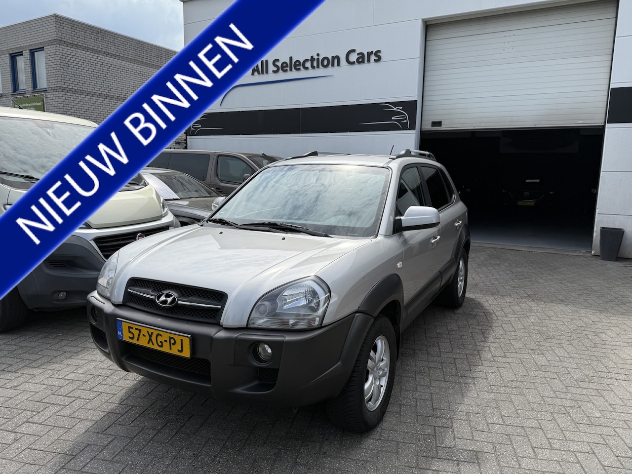Hyundai Tucson - 2.0i Style Climate-Cruisecontrol - Zeer Mooi ! - AutoWereld.nl