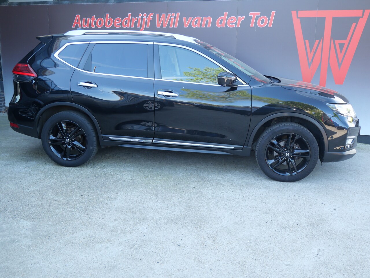 Nissan X-Trail - 1.3 DIG-T BUSINESS EDITION | PANORAMA | 360 CAMERA | BOSE | LEER | KEYLESS - AutoWereld.nl