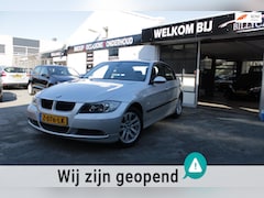 BMW 3-serie - 318i Automaat | Airco | Elec ramen | Cruise control | Parkeersensoren | Stoel verwarming