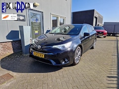 Toyota Avensis Touring Sports - 1.8 VVT-i Dynamic | Climate control | Camera | Cruise control | Stoelverwarming