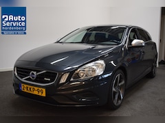 Volvo V60 - T3 150pk AUT6 R-Design Trekhaak 1600kg/ Navi/ Cruise/ Donker glas