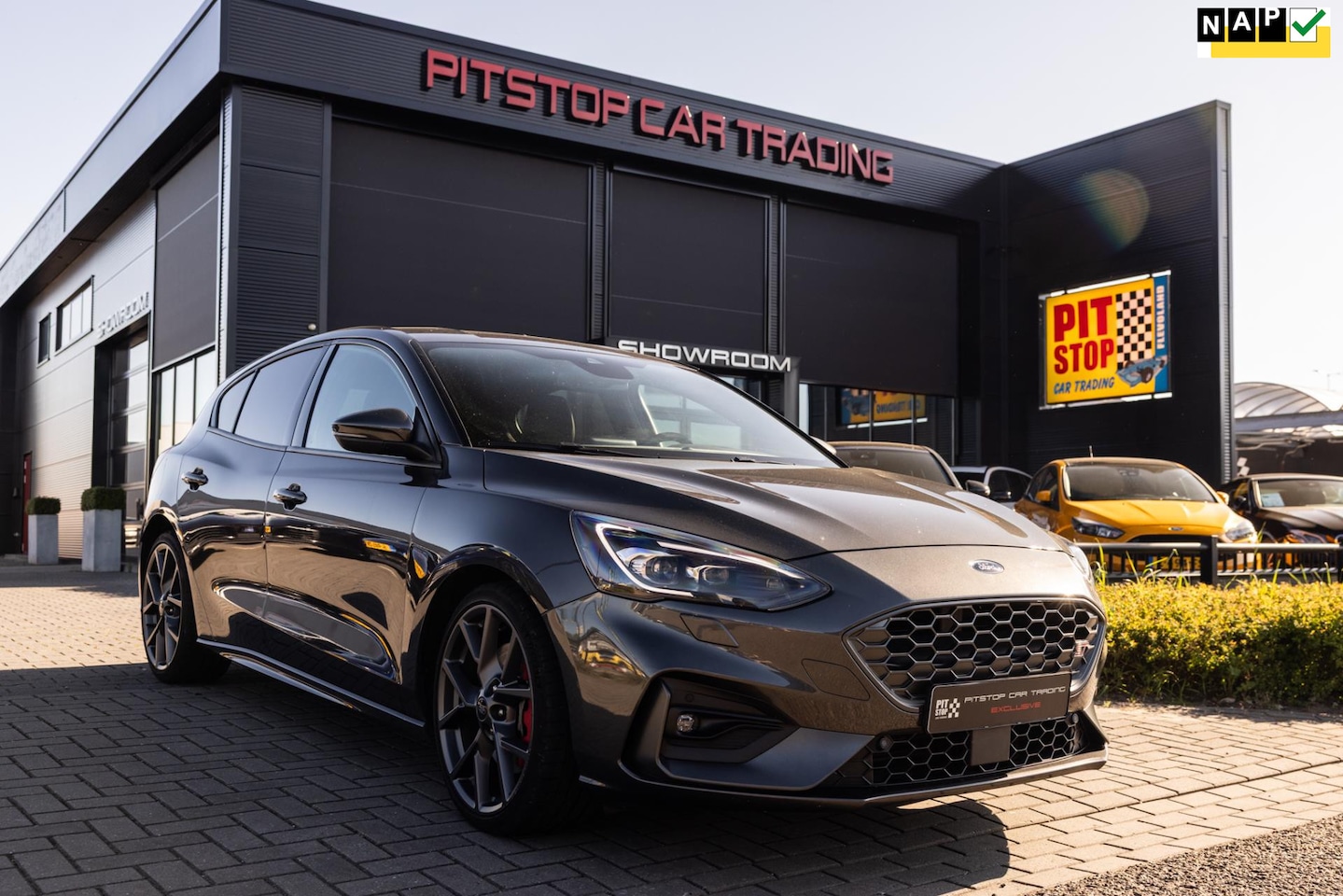 Ford Focus - 2.3 EcoBoost ST-3 2.3 EcoBoost ST-3, 279 PK, ACC, Camera, LED, Nieuwstaat! - AutoWereld.nl