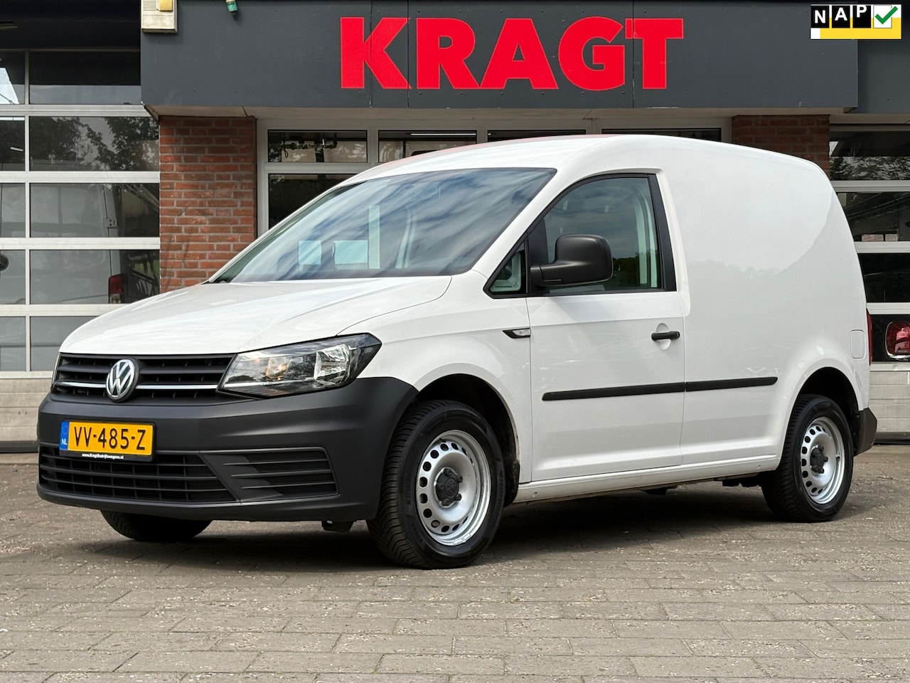 Volkswagen Caddy - 2.0 TDI L1H1 BMT Trendline 2.0 TDI L1H1 BMT Trendline, EURO6, airconditioning, cruise control, trekhaak, bluetooth, e - AutoWereld.nl