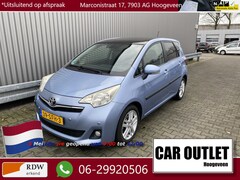 Toyota Verso S - 1.3 VVT-i Dynamic AUTOMAAT, Clima, Keyless, CC, PDC v/a & Cam, Pano, LM, Trekh, – Inruil M