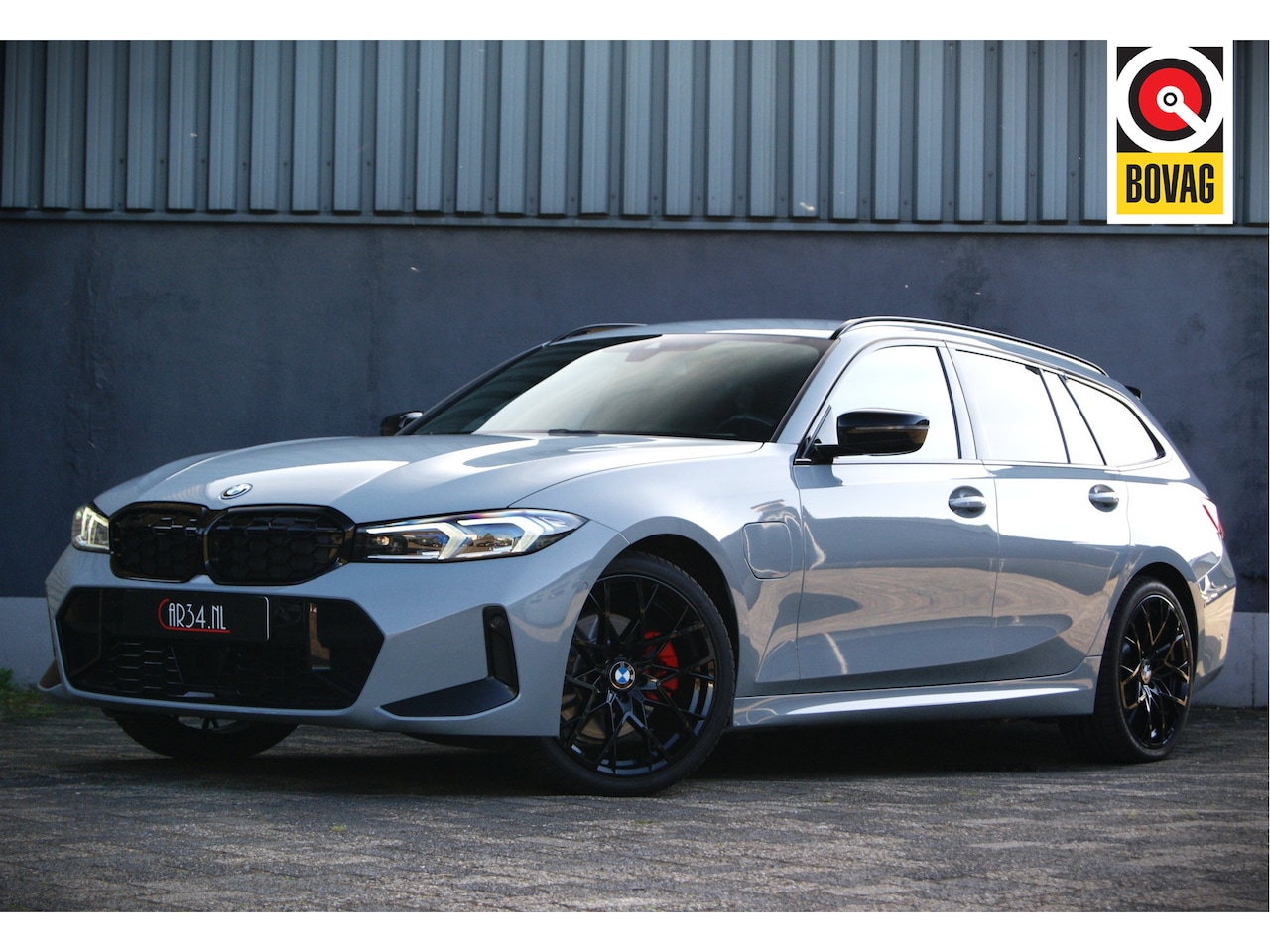BMW 3-serie Touring - 330e 292PK Lci M-Sport Shadow Widescreen/ACC/Camera/19Inch/M340 look - AutoWereld.nl