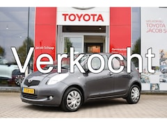 Toyota Yaris - 1.3 VVT-i Terra 88pk 5-deurs | Airco | Leder | Dealer onderhouden |