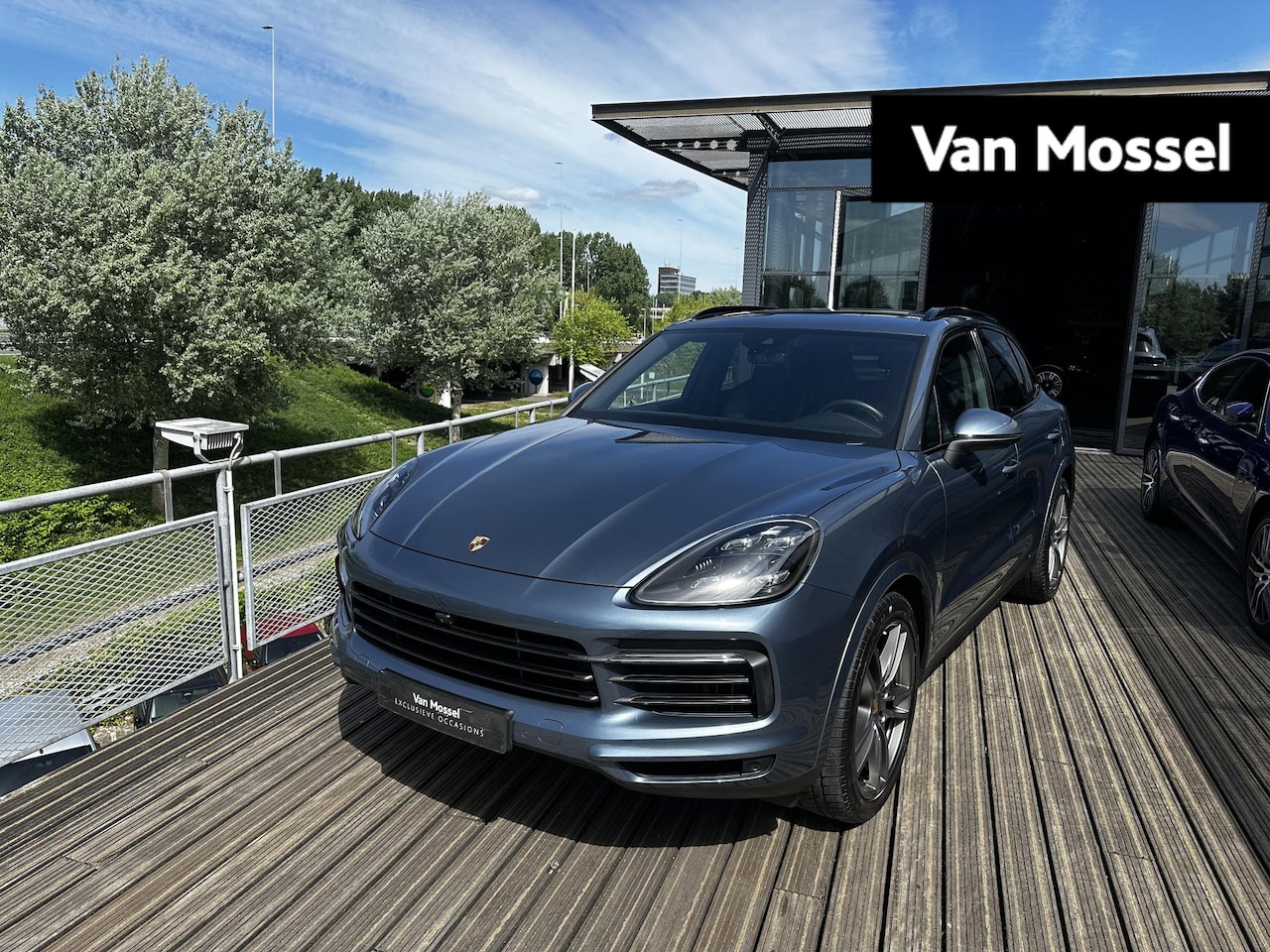 Porsche Cayenne - 3.0 | BISKAJE BLAUW | PASM LUCHTVERING | SPORTCHRONO | PANORAMA/SCHUIF-KANTELDAK | STOELVE - AutoWereld.nl