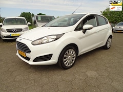 Ford Fiesta - 1.0 Style AIRCO/NAV/CRUISE