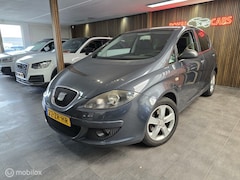 Seat Altea - 1.6 Stylance/ AIRCO / PDC / CRUISE CONTROL