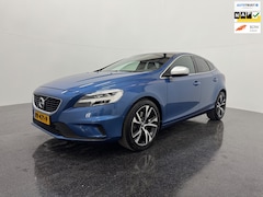 Volvo V40 - 2.0 D3 R-Design / Pano / Trekhaak / dealeronderhouden